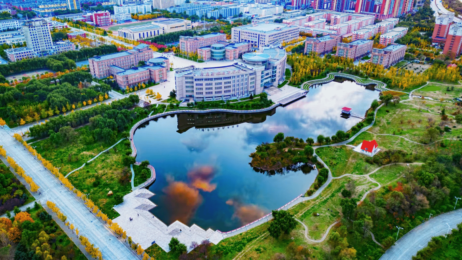 辽宁石油化工大学校园风景